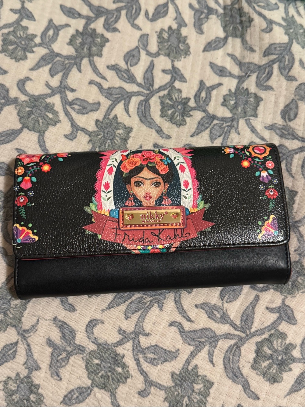 Nicole Lee Black Floral-Accent Zip Wallet